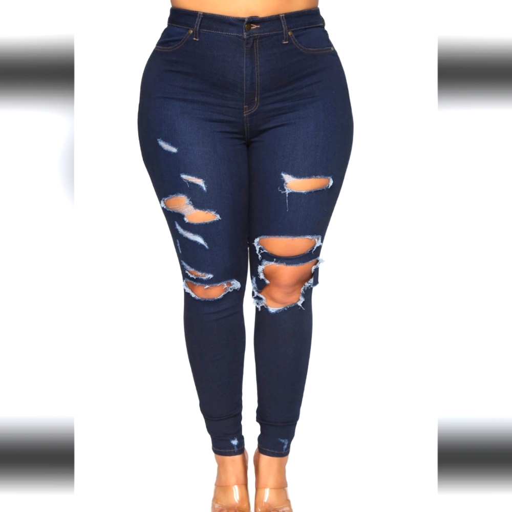 SZ 14 FASHION NOVA DISTRESSED JEANS NWT